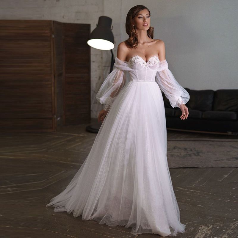 wedding gown puff sleeves