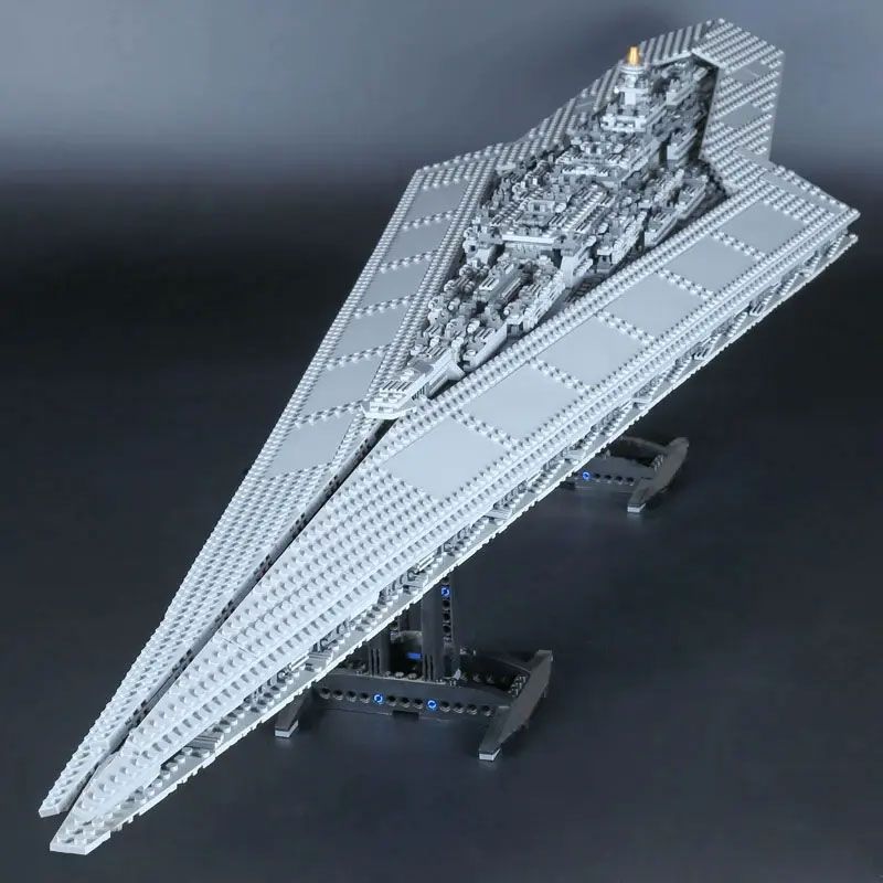 Lepin 05028 (10221) Super Star Destroyer – Magnifizio Bricks