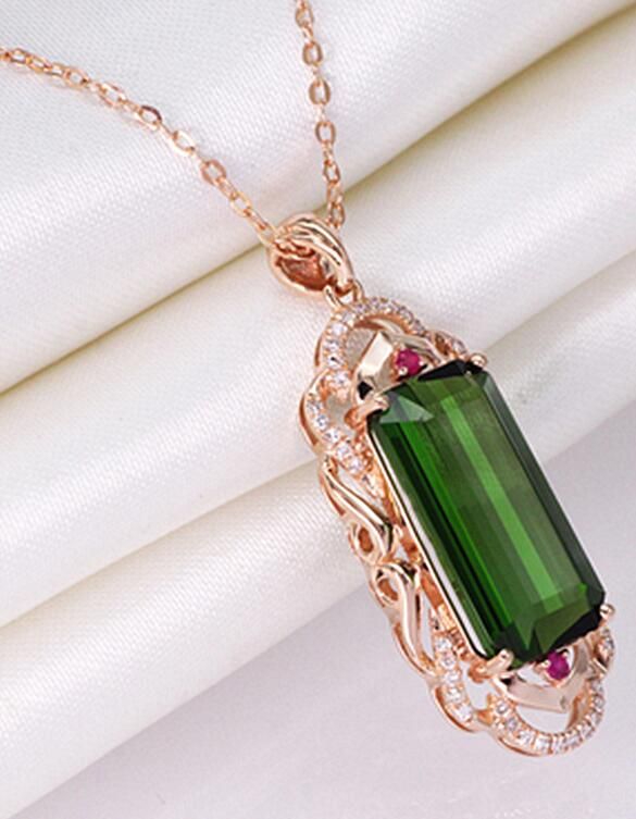 squre pendant with chain