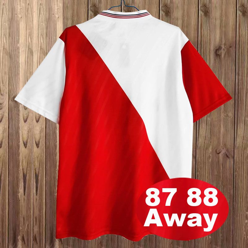 FG2972 1987 1988 Away