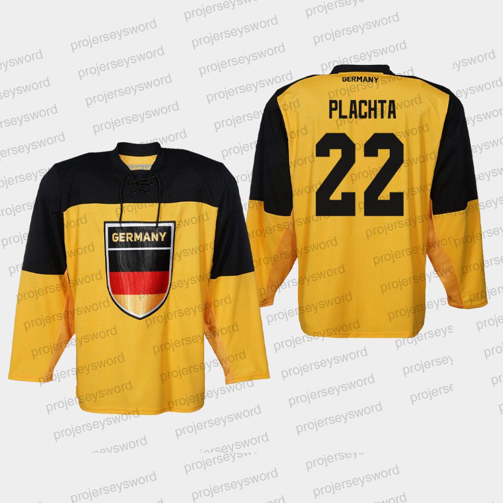 22 Matthias Plachta