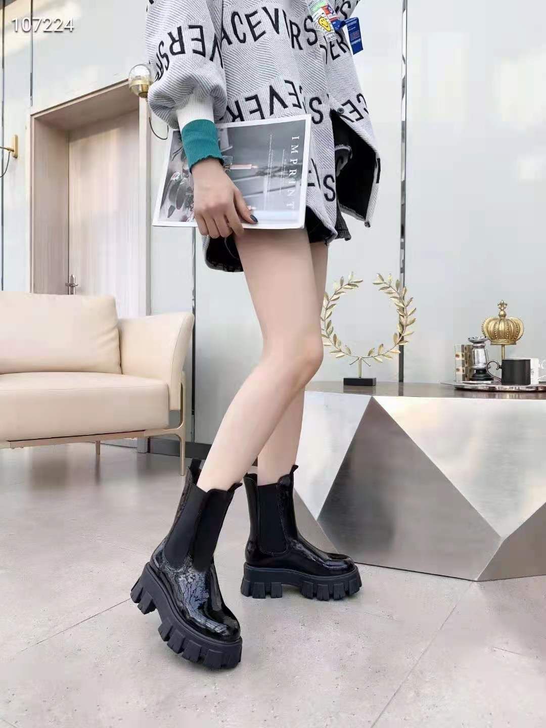 dr martens devoluciones quito