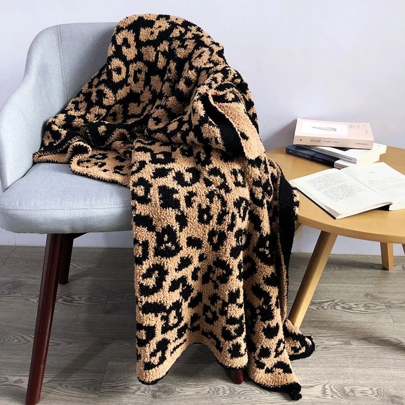 Delicate Knitted Leopard Print Blankets Winter Warm Faux Fur Microfiber Stich Plaid Bedspread Fluffy Adult Blanket Delicate Knitted Leopard Print Blankets Winter Warm Faux Fur Microfiber Stich Plaid Bedspread Fluffy Adult Blanket