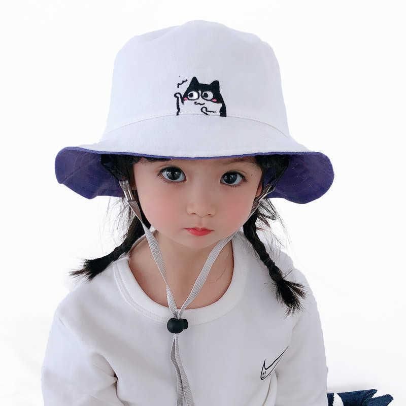 Cat Pescatore # 039; s cappello bianco