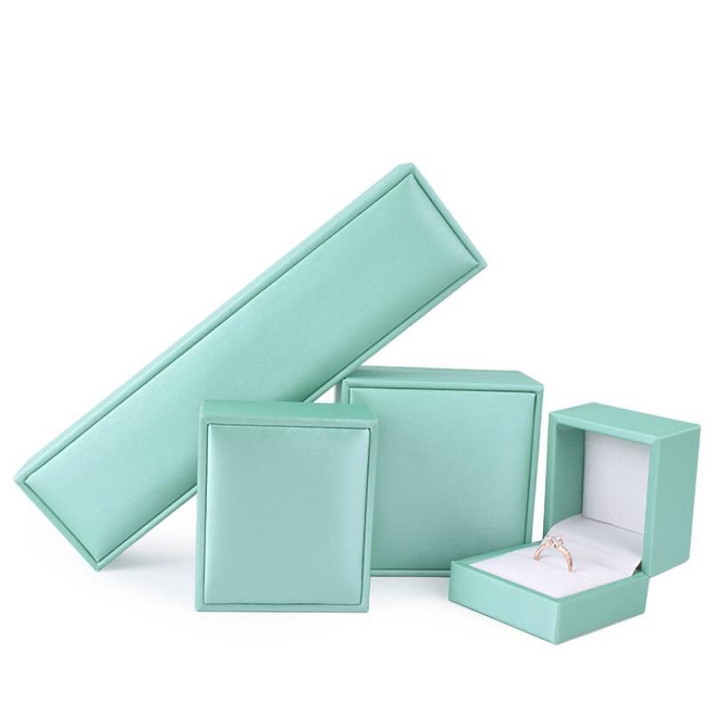 Green:Ring stud Box:1PC