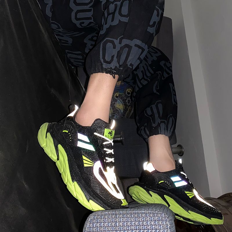 Compra 2022 Nuevos Hombres Zapatos Casuales Zapatos De Deportes De Moda  Tendencia De Los Zapatos De Los Hombres Reflectantes Aumentan El Aumento De  La Alta Calidad De La Alta Calidad 38 45