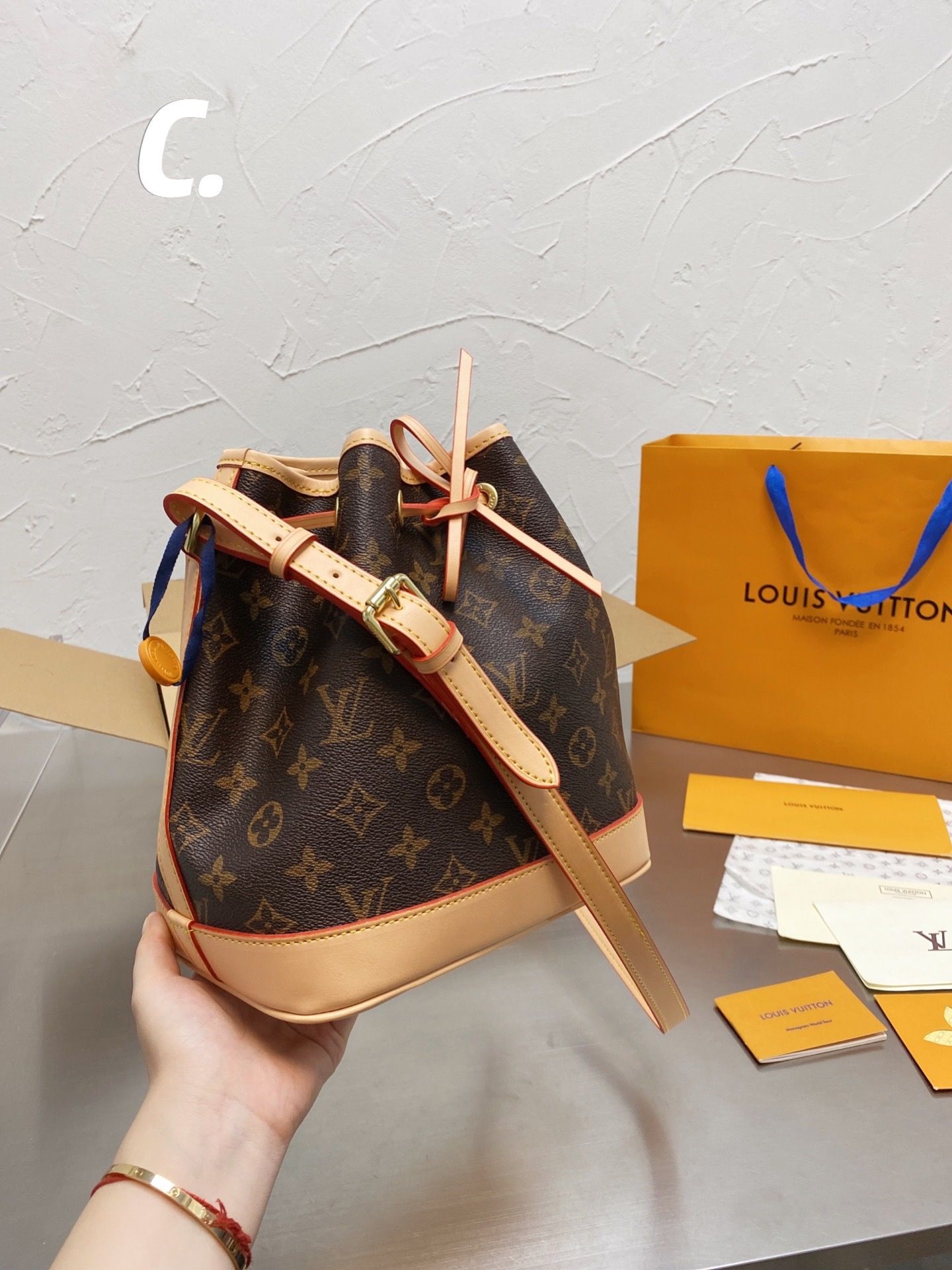 2021 LV  Louis  Vitton  Vutton 2021 Mode Hoge Kwaliteit Klassieke  Designer Dames Handtas Schouder Messenger Bag # 1224 Van Tuiu, 81,71 €  |DHgate