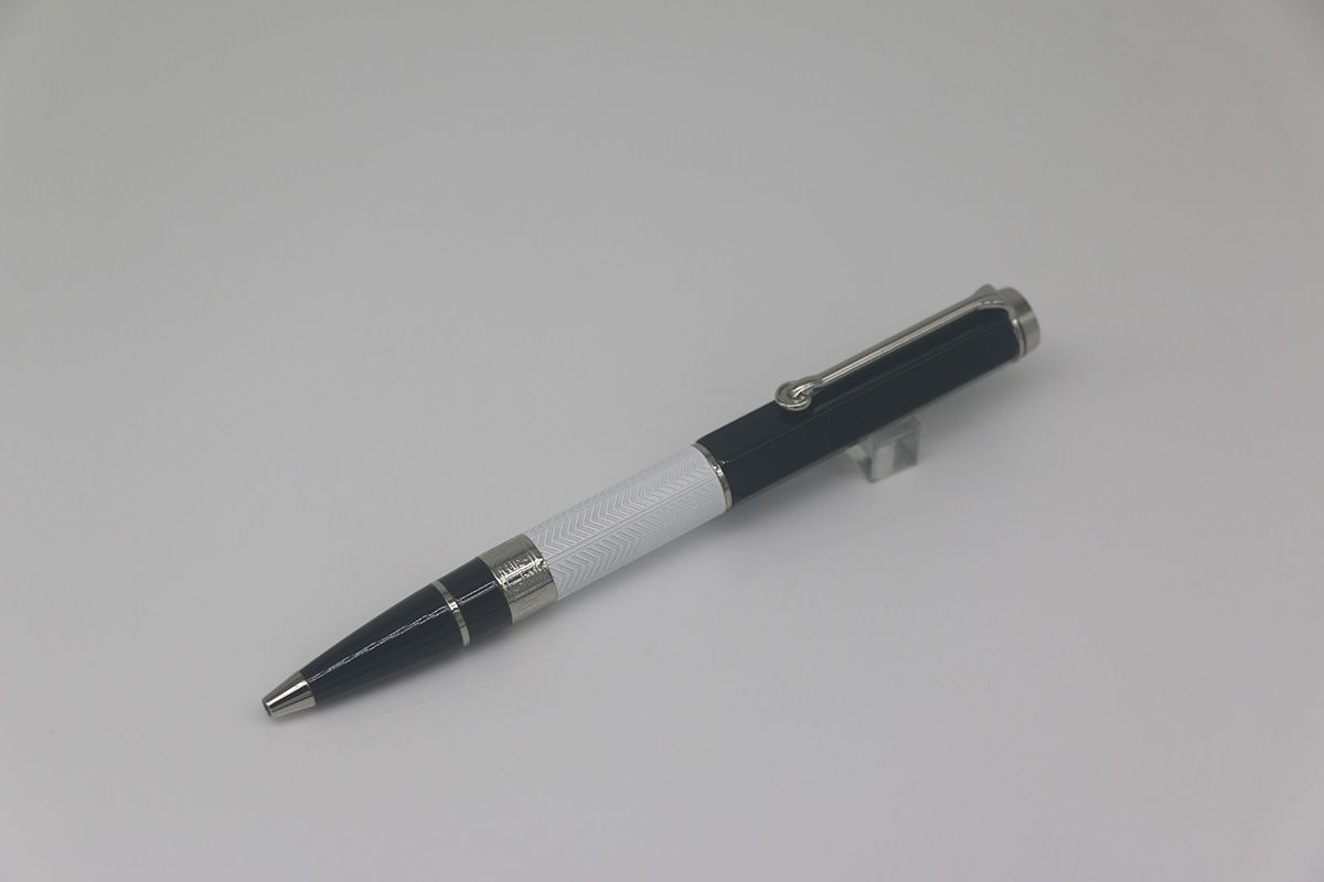 Pic.7 (un stylo)