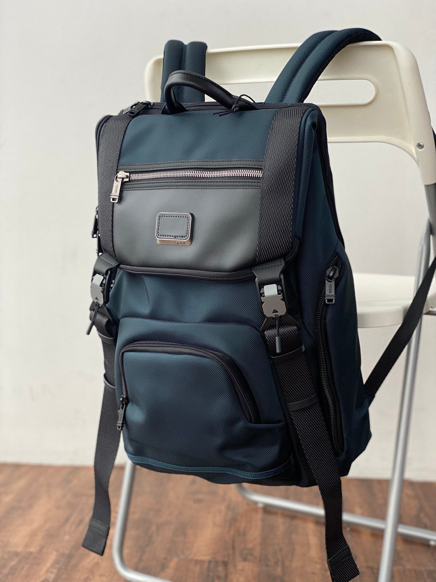 tumi chesser flap backpack