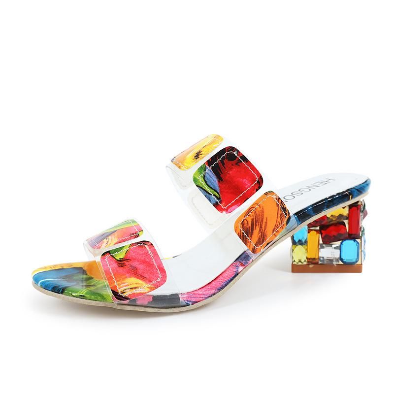 Färgglada sandaler