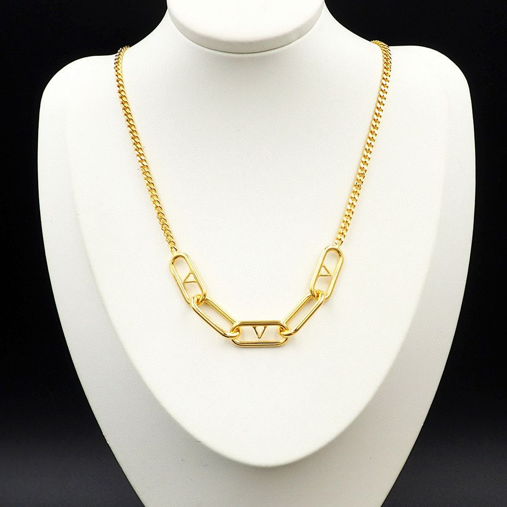 Collar de oro