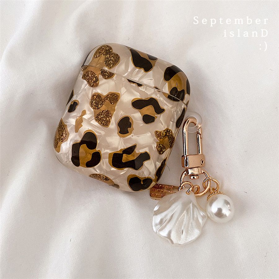 Airpods 1 2 Leopard Shell.