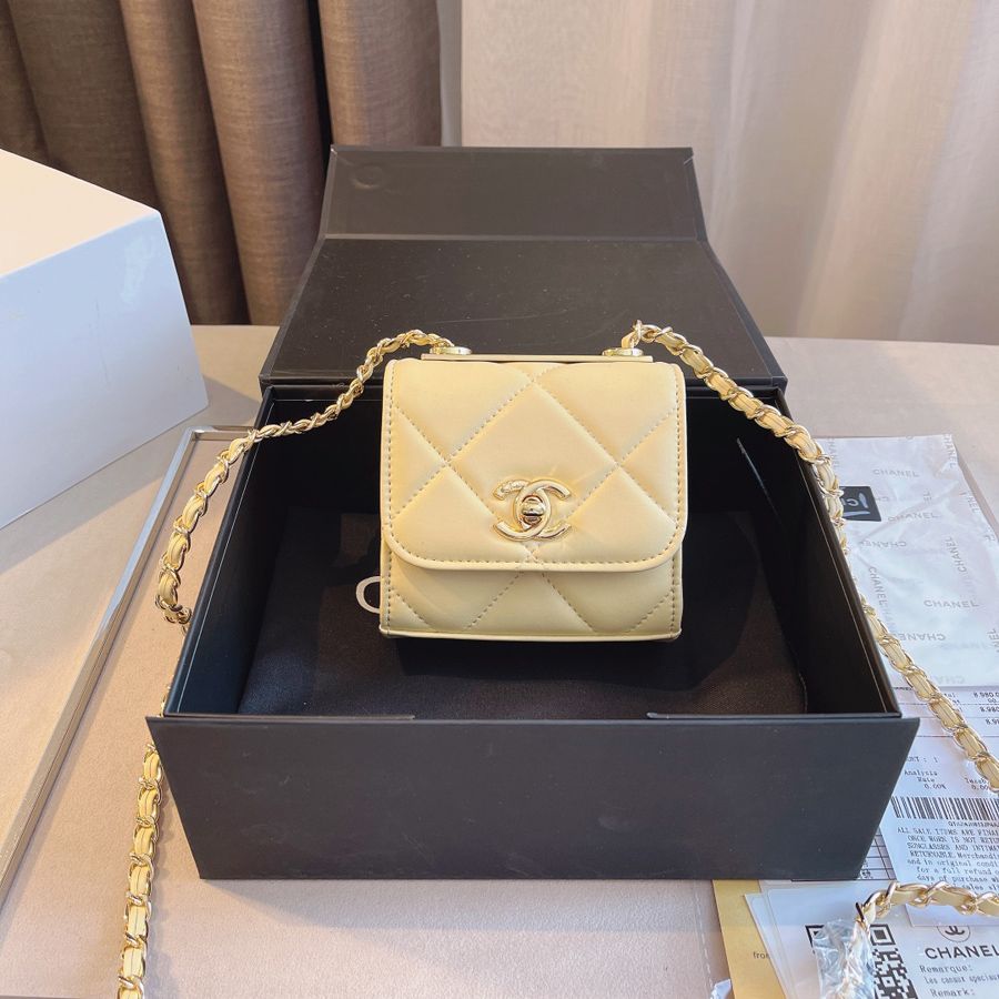 chanel flap bolsa tan