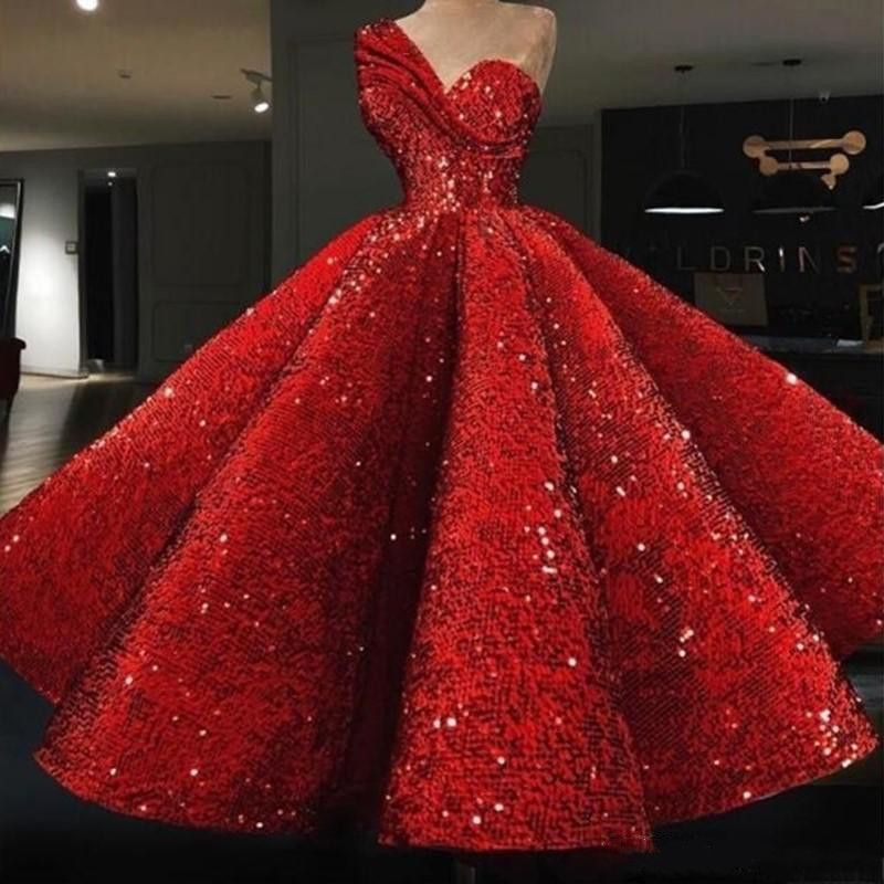 Vestidos de graduación rojos cortos brillantes de hombro. Vestido de lentejuelas de lentejuelas de la