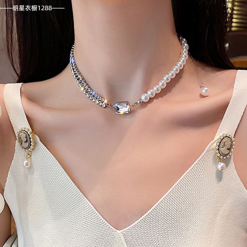 Pearl Crystal Chain. Necklace