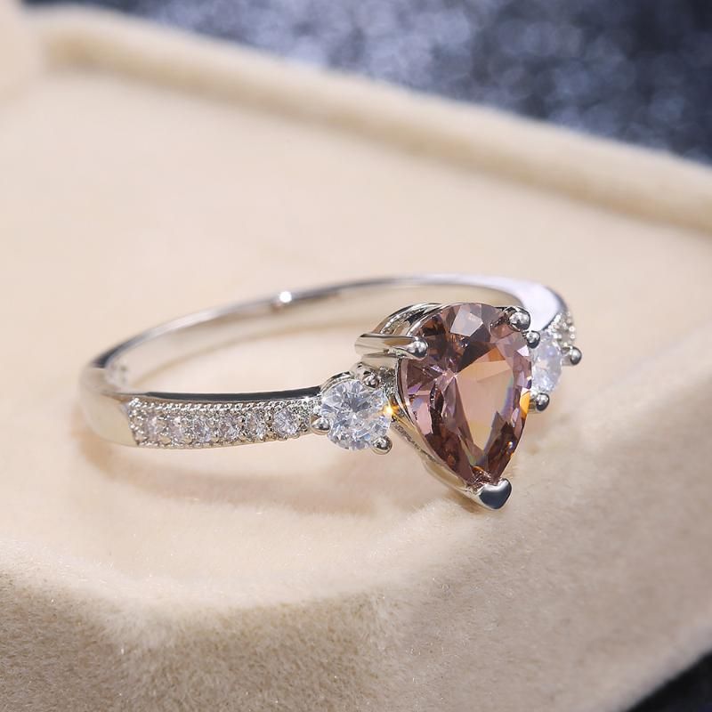 Elegante Traje De Anillo De Bodas Para Mujeres Zirconia Rosa Elegante Traje De Anillo De Bodas Para Mujeres Zirconia Rosa