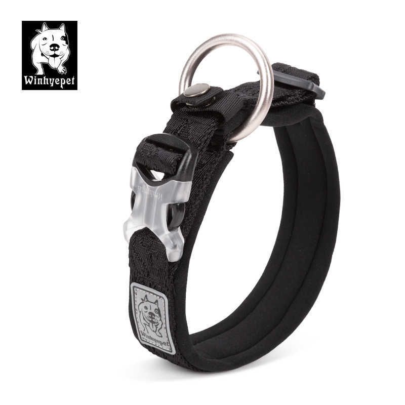 Collier de chien noir