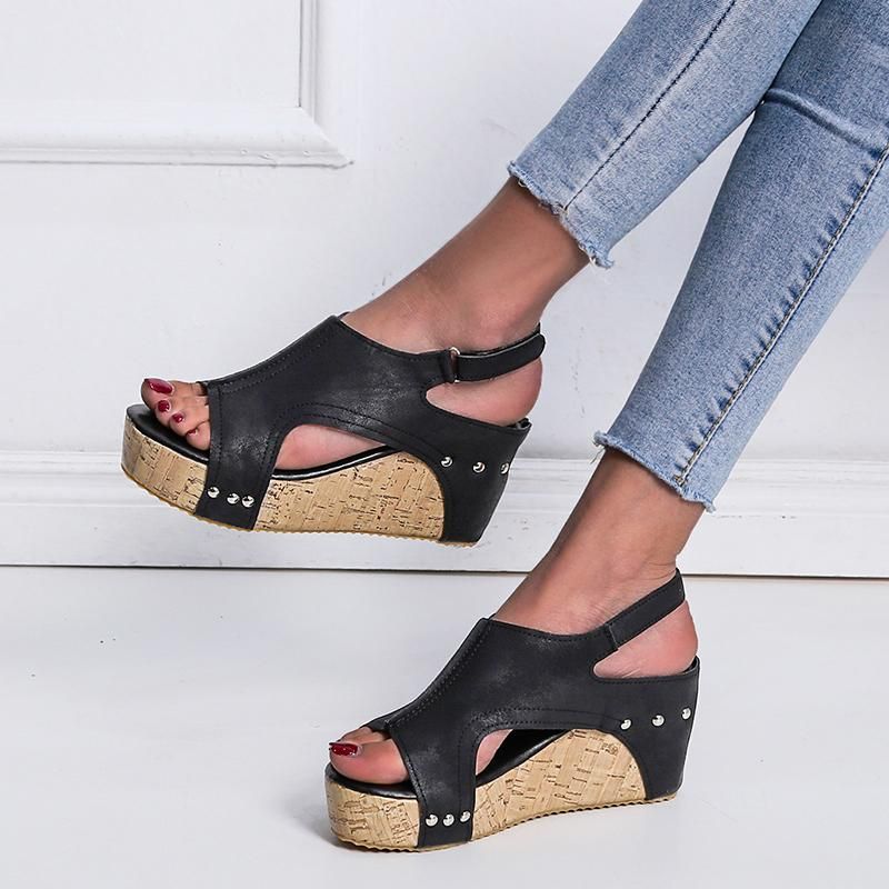 زائد الحجم الأسود الصنادل الفاخرة منصة النساء أحذية جلدية أسافين عالية الكعب الصيف سيدة المصارع