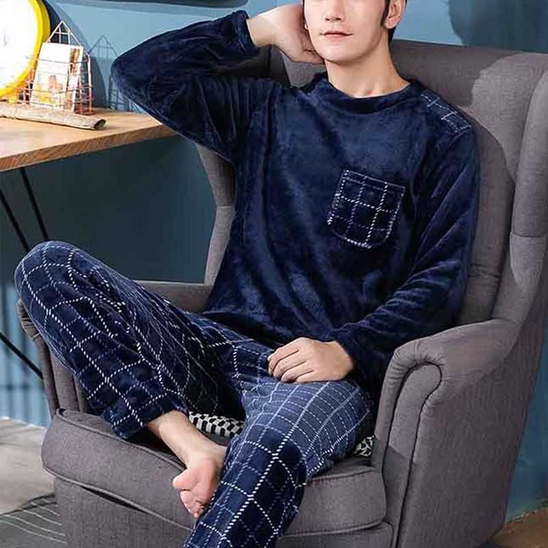 Nuevos Hombres Manga Larga Flannel Pijamas Establecer Cuello Redondo Patrón De Huella Grueso Coral Terciopelo Desgaste Dormido Caliente Pijamas Set P0806 De 40,17 € | DHgate