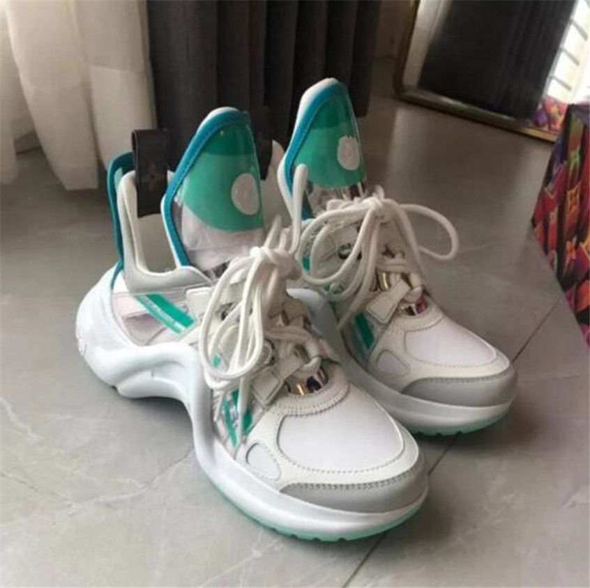 Acheter Pas Cher 2021 Style Classique Femme Et Hommes Sneaker Fashion  Casual Chaussures De Sport Pour Femme Formateurs Marche Sneakers Plus De  Couleur Jolie 35 40 Du 46,93 € | Fr.Dhgate