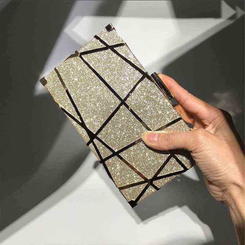 black and gold evening bolsa