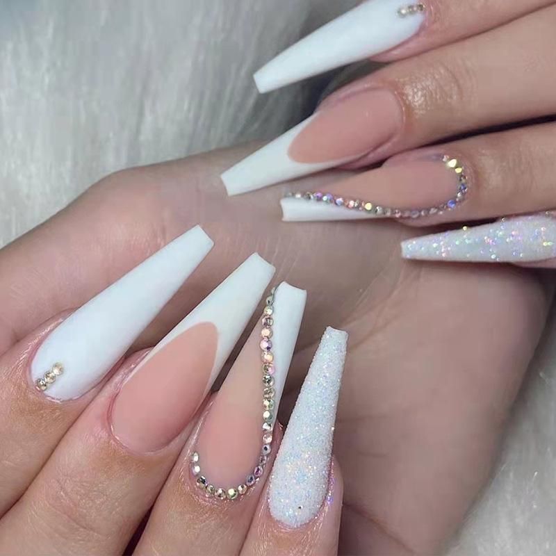 Falsas Nails 24pcs / caja blanca Francia francesa Presión falsa en longitud  XL Longitud Diseño de diamantes