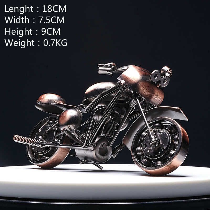 Motocicleta de bronze E.