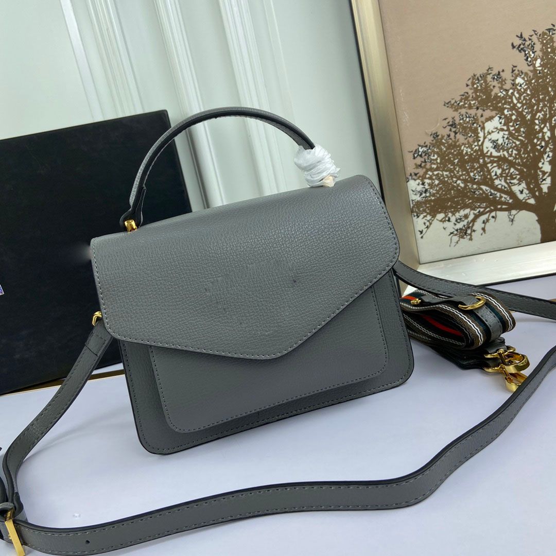 best place to buy used designer bolsas