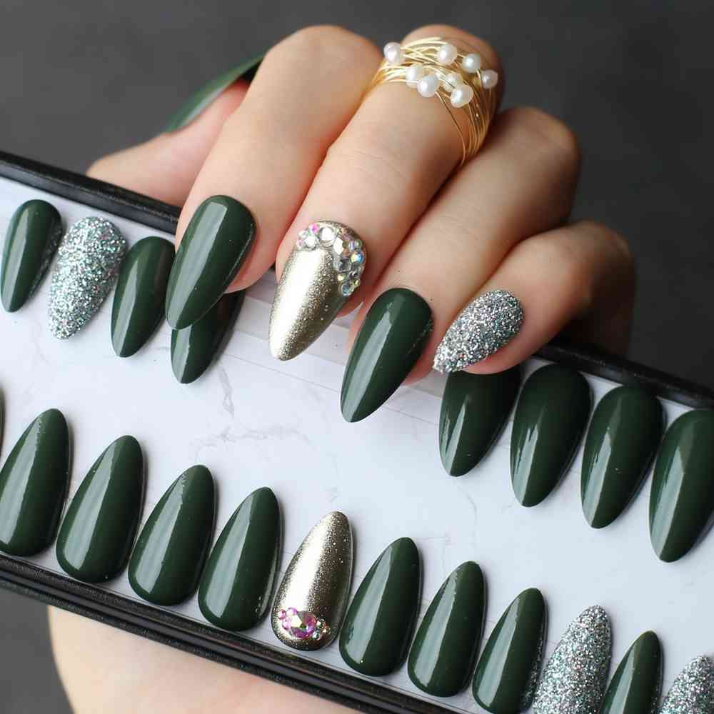 Green UV Stiletto Shiny Silver Glitter Crystal Diamond False Medium Almond  Art White Salon Glossy Fake Nails From Miboer, $20.56 | DHgate.Com