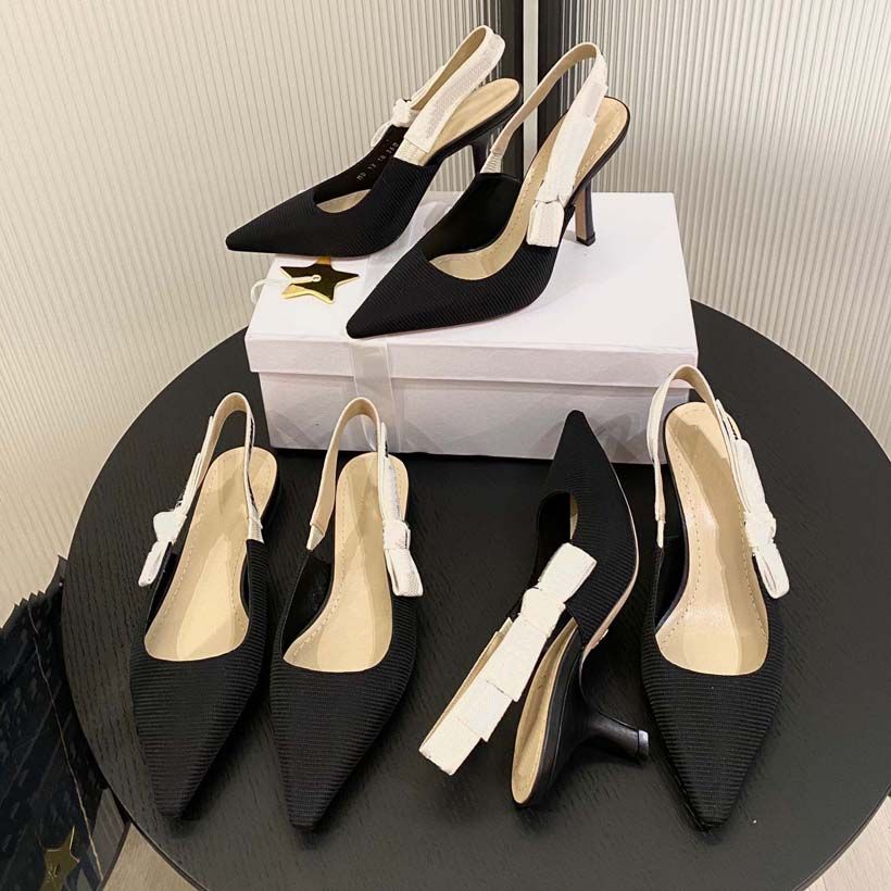 Acquistare Designer Classico Tacchi Da Donna Vestito Scarpe Ricamate Nastri  Abbelliti Fiocchi Piatti Sandali Logo Tacco Tessuto Di Scienza E Tecnologia  Sandalo Con Scatola Economico | Consegna Veloce E Qualità | It.Dhgate