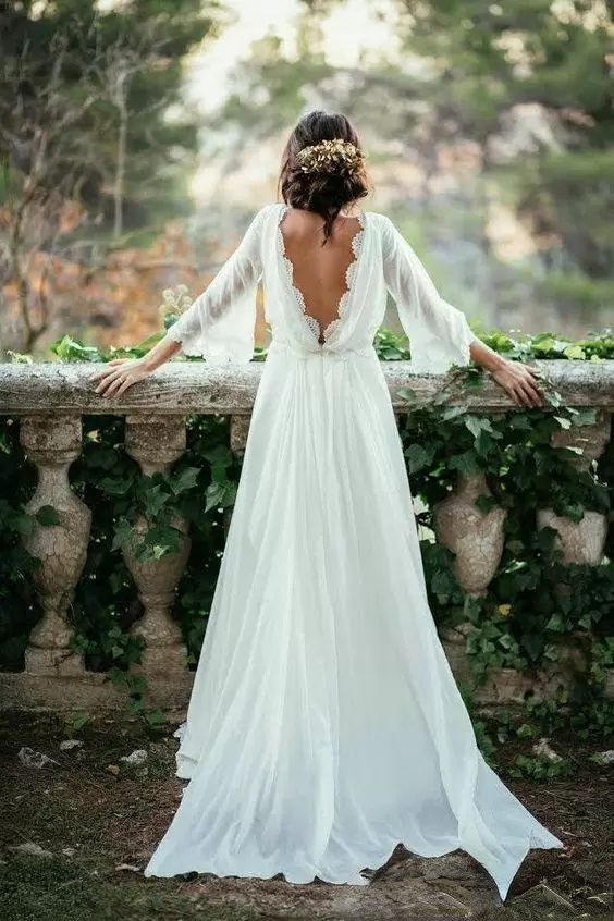 Compra Marfil Lace 3/4 Manga Larga Sin Respaldo Vestidos De Novia Bohemian  2022 Tribunal De Verano Flujo De Tren Casa De Gasa Más Tamaño Playa Vestidos  Nupciales Barato | Entrega Rápida Y
