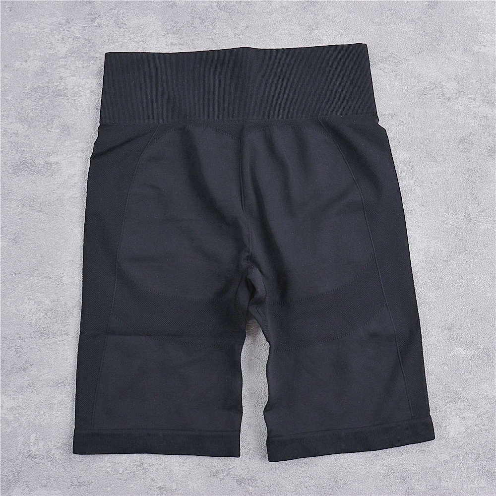 Svarta shorts