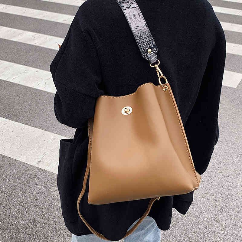 bucket bolsa strap