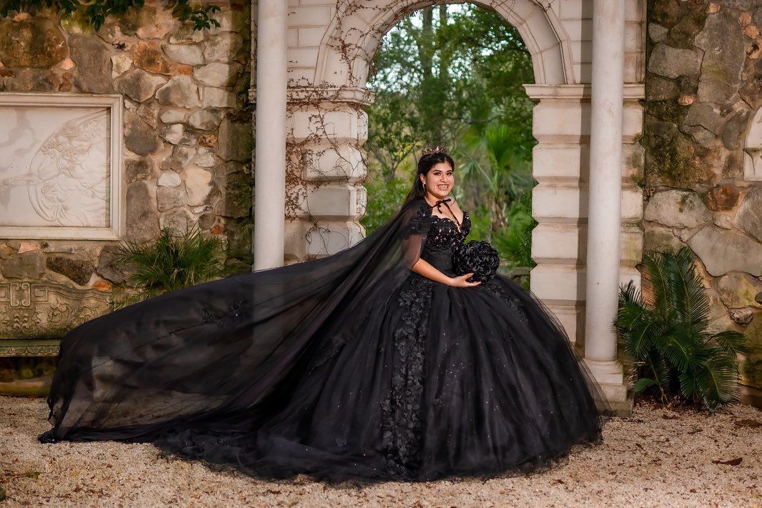 2022 Sexy Negro País Plus Talla Tallas Quinceañeras Vestidos de fiesta Bola con Cabo Robe 3D 2022 Sexy Negro País Plus Talla Tallas Quinceañeras Vestidos de fiesta Bola con Cabo Robe 3D