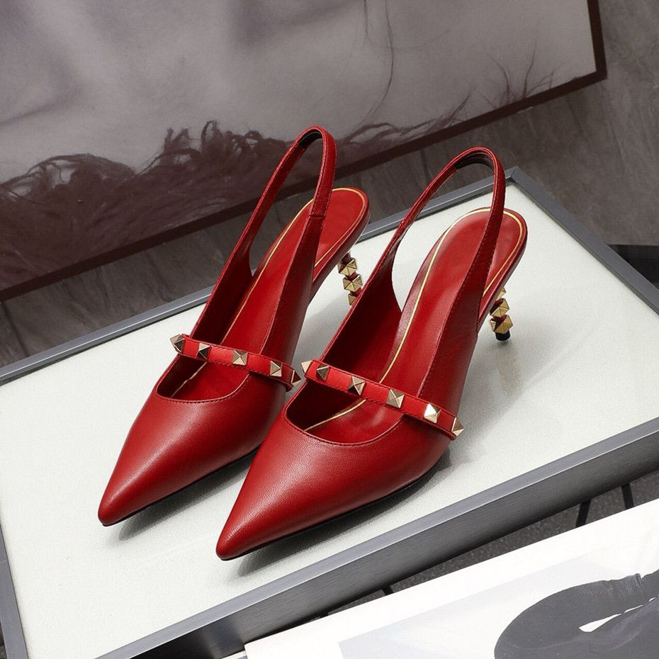 Compre Mulheres De Salto Alto Vestido Sapatos Valentino Festa Moda Rivet  Meninas Sexy Plataforma De Plataforma De Casamento Apontou Sapata Sapato  Fivela Preto Branco Rosa Com Caixa Tamanho 35 40 7cm H3