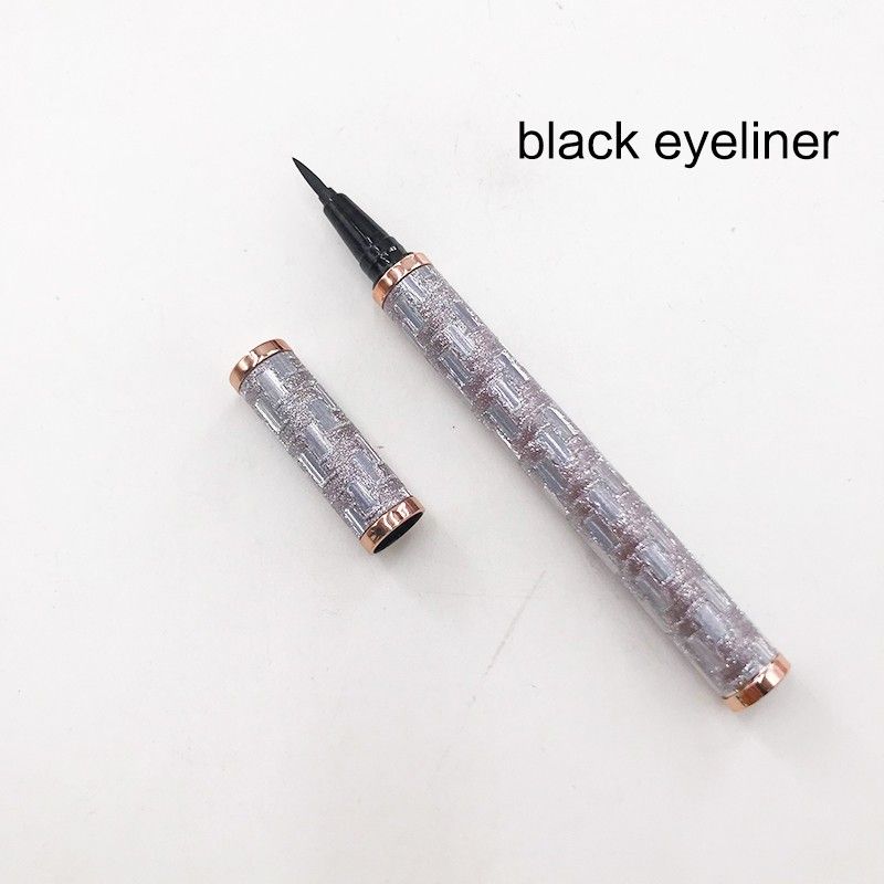 Black eyeliner14