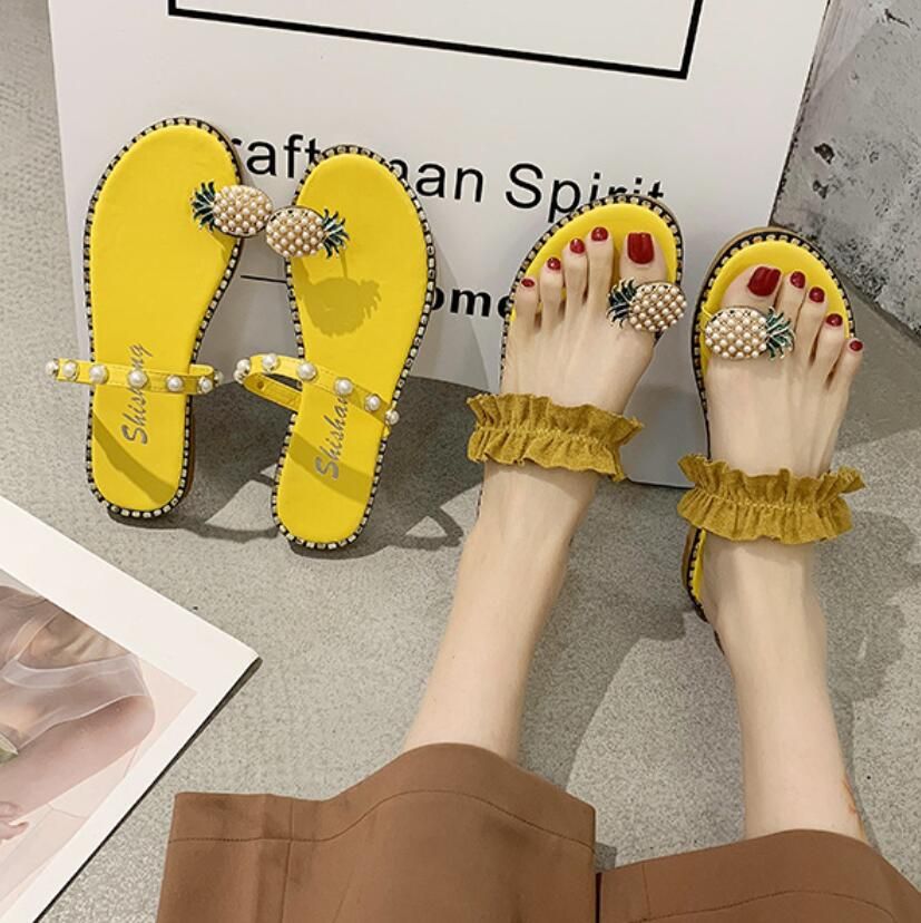 Venda Por Atacado De Cor 2022 Desenhador De Couro Mulheres Sandálias Verão  Flat Flampper Moda Praia Mulher Grande Cabeça Arco Íris Letras Chinelos Com  Caixa Modernos E De Baixo Preço| DHgate.Com