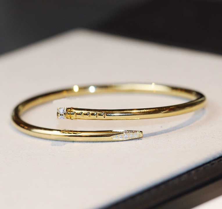 16# gold bracelet