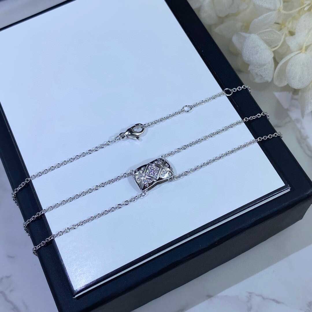 001 necklace+box