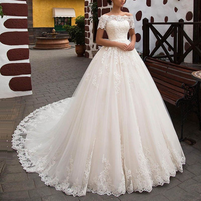 Elegant Short Sleeves Appliques Lace 