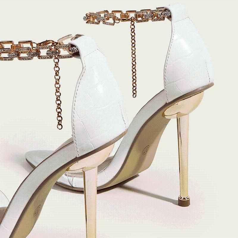 Compre Sandália Feminina Grande Tamanho Conforto Sapatos Para Mulheres Saltos  Altos Meninas Grandes Estilete De Salto Alto Moda Plástico Bege Vestido  Apontado Barato | Entrega Rápida E Qualidade | Pt.Dhgate