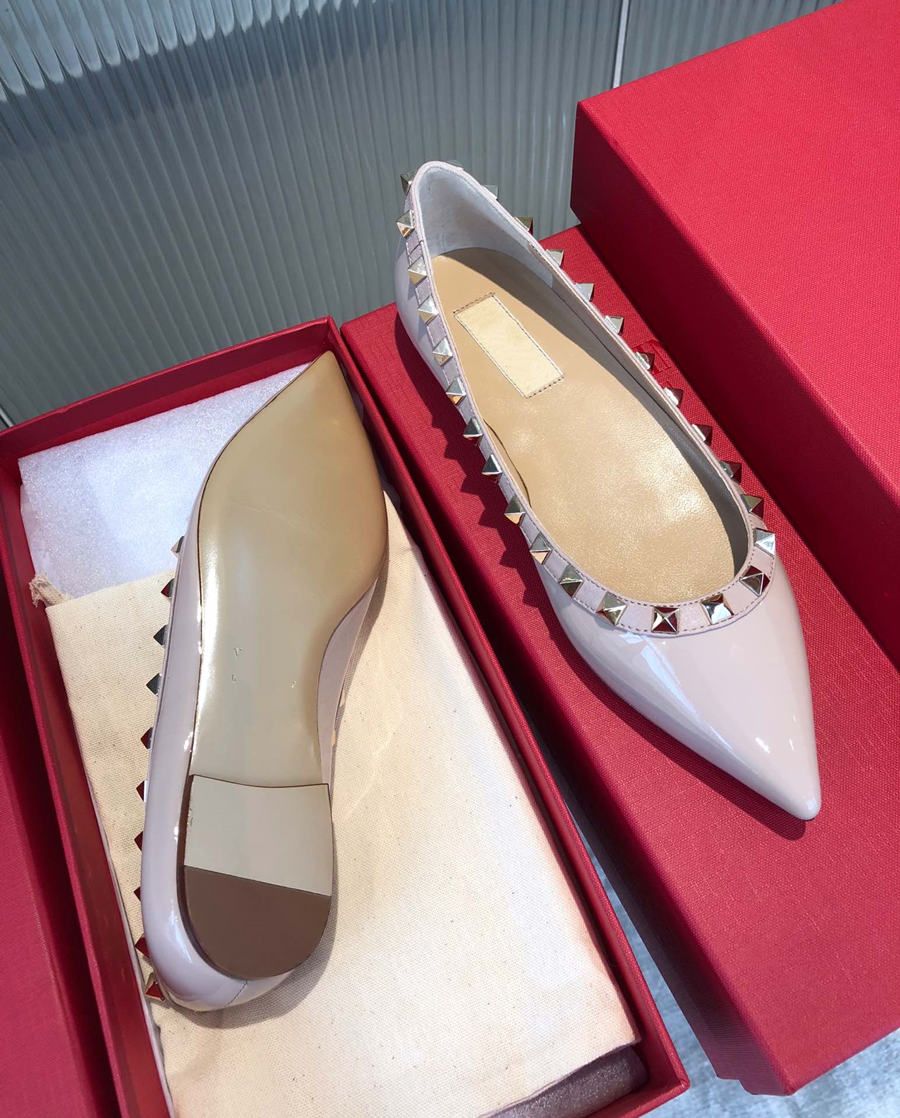 Acheter Pas Cher Valentino  Chaussures Designers De Luxe Chaussures  Chaussures 2021 Sandales De Mode Talons Hauts Haute Qualité Imitation  Compteur De Marque Sandales Haute Talons O24 5 Du 66,64 € | Fr.Dhgate