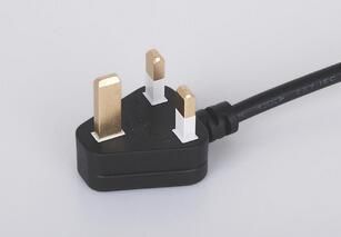 Plug 220V nel Regno Unito