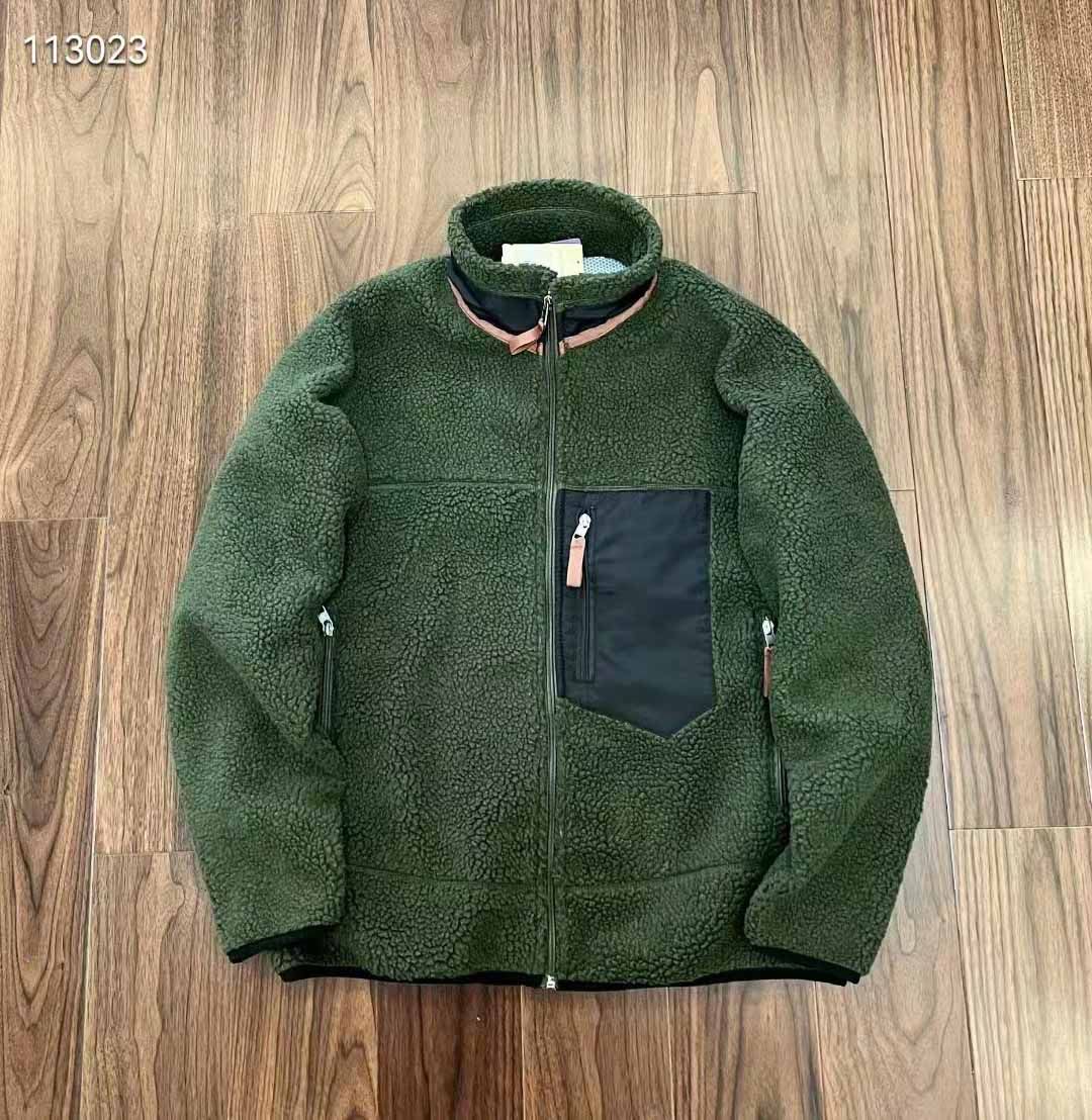 Green/black pocket