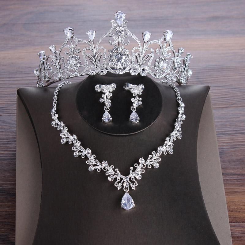 Crown Ear Pin Set