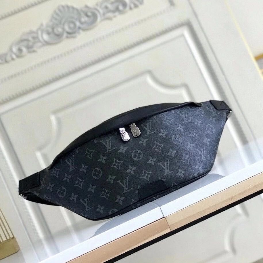 bumbolsa with bottle holder