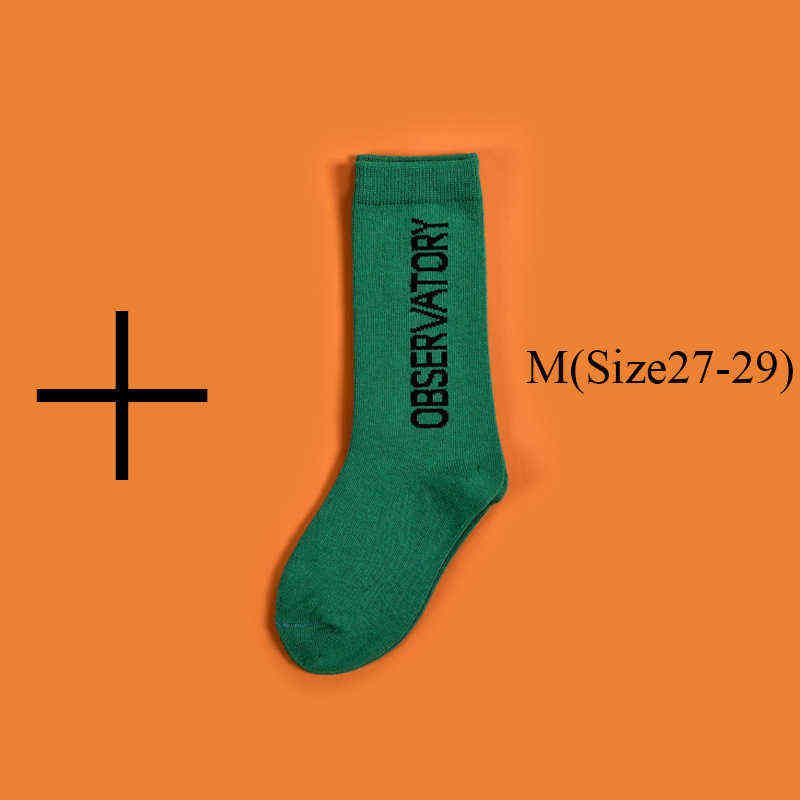 с M носки зеленым