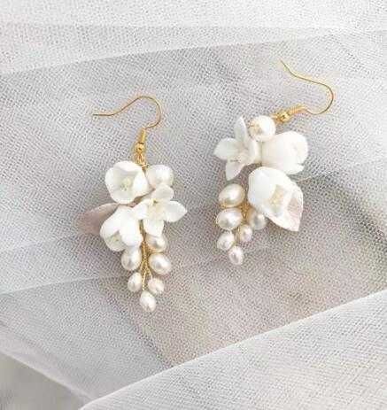 Des boucles d'oreilles