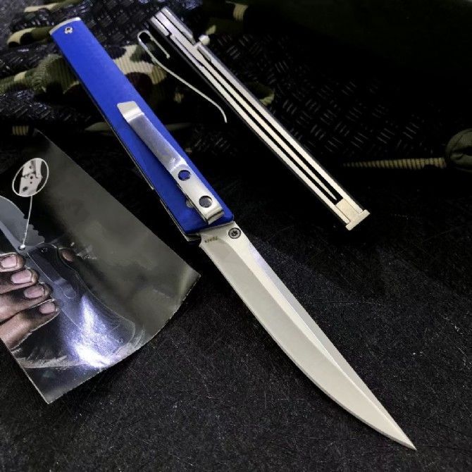 Blue silver blade