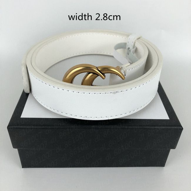 Bronzen gesp + witte riem